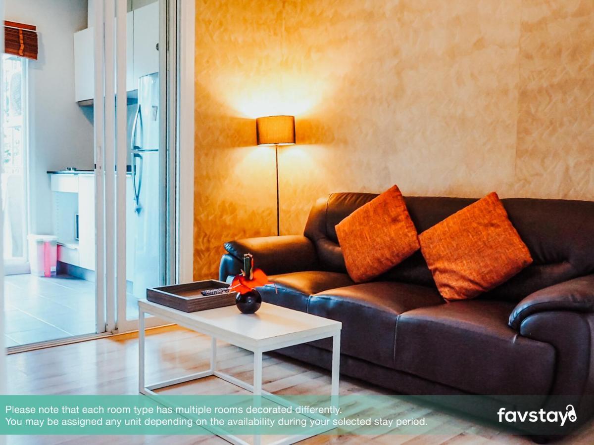 Favstay - The Base Downtown Phuket Buitenkant foto