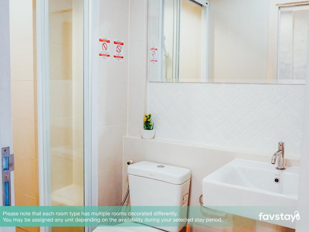 Favstay - The Base Downtown Phuket Buitenkant foto